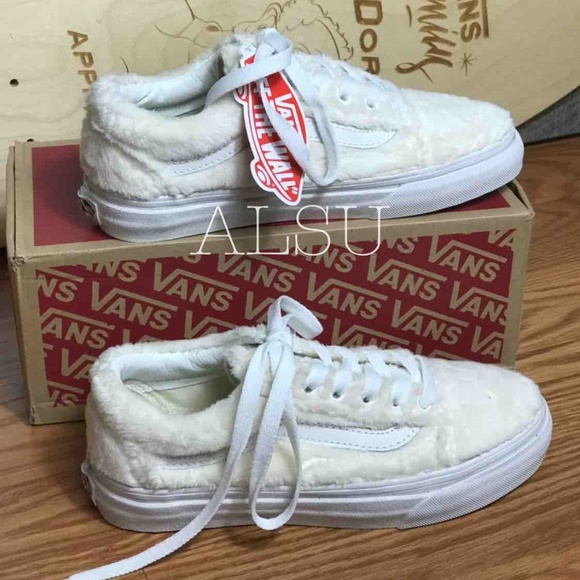 Vans Other - NWT VANS Old Skool Sherpa Faux Fir White Kid’s